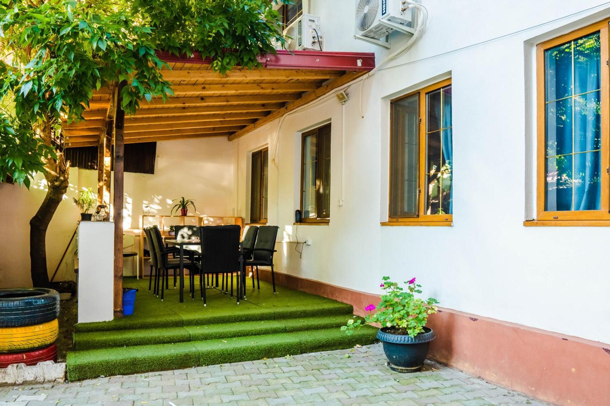 Hostel Sport Bucharest Exterior photo